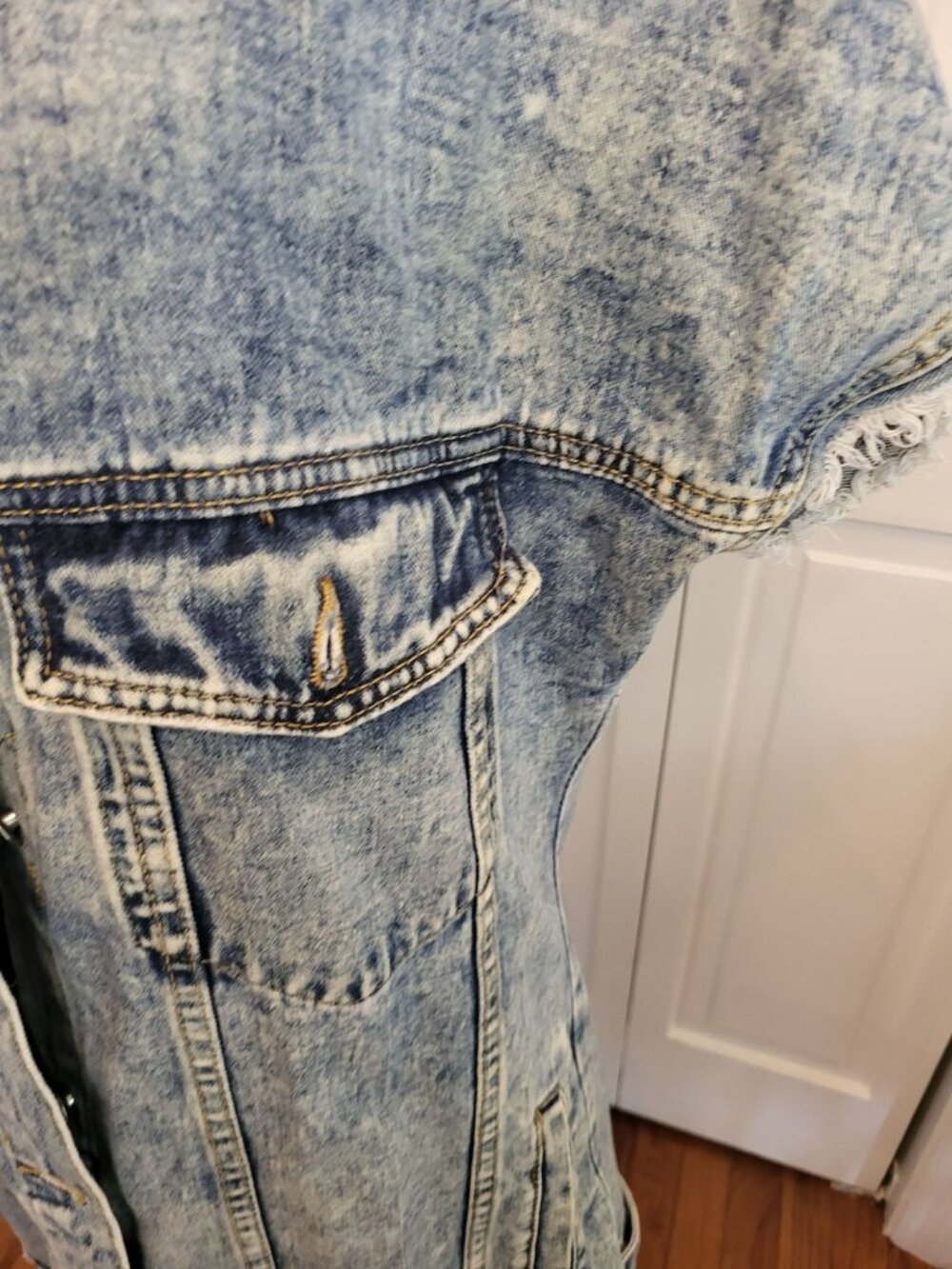 Acid Washed Short Sleeve Denim Jacket Distressed L Grunge Western Streetwear - Picture 9 of 12